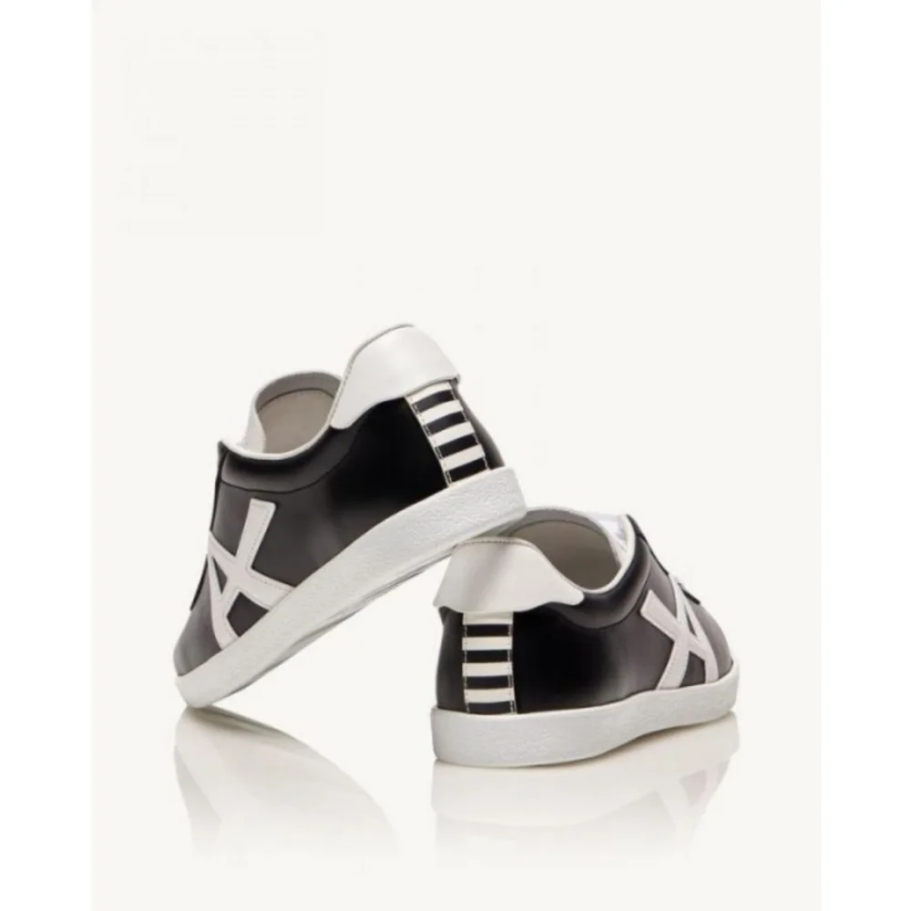🆕️ Aquazzura The A Sneakers Black White 9.5 Preppy Streetwear Skater Minimalist - Picture 8 of 13